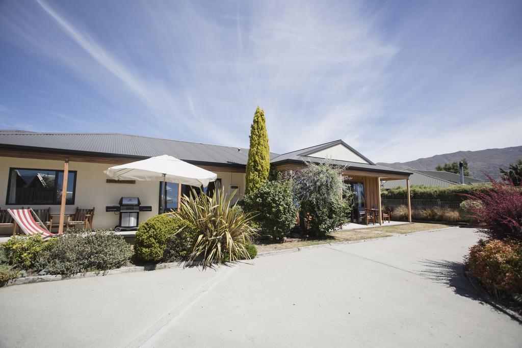 Apollo Lodge And Apartment Wanaka Room photo